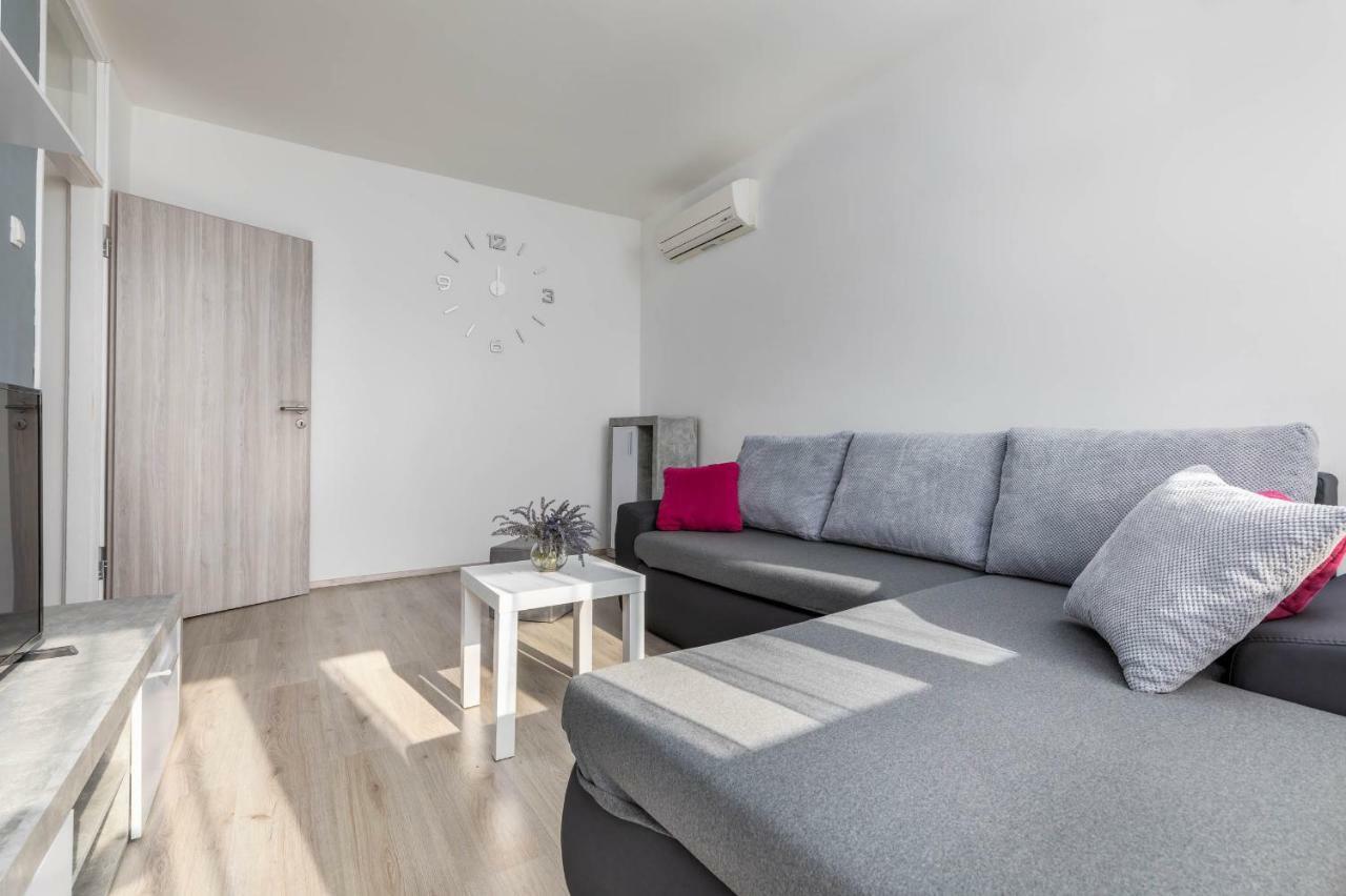 Apartment Sole Pula Buitenkant foto